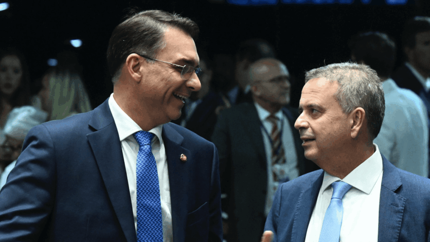 Flávio Bolsonaro estrutura time para a Presidência