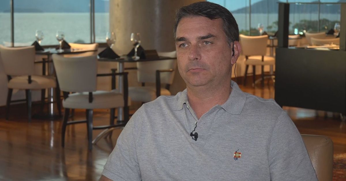 Defesa de Bolsonaro Pede Anulação de Condenação no STF