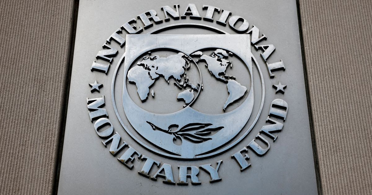 FMI recomenda que Brasil poupe receita extra do petróleo para estabilizar dívida