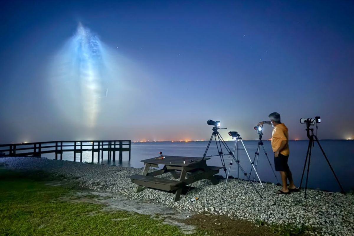 Fotógrafo brasileiro registra efeito 'água-viva' em lançamento da SpaceX