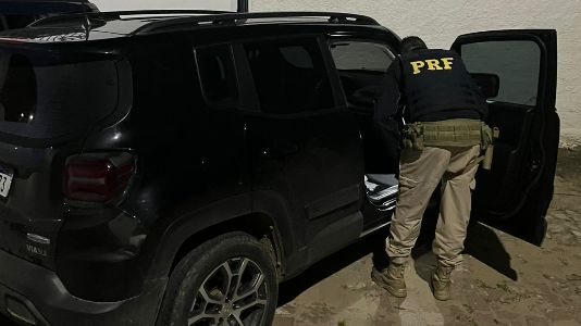 Polícia Rodoviária Federal captura foragido de homicídio após perseguição entre PB e RN