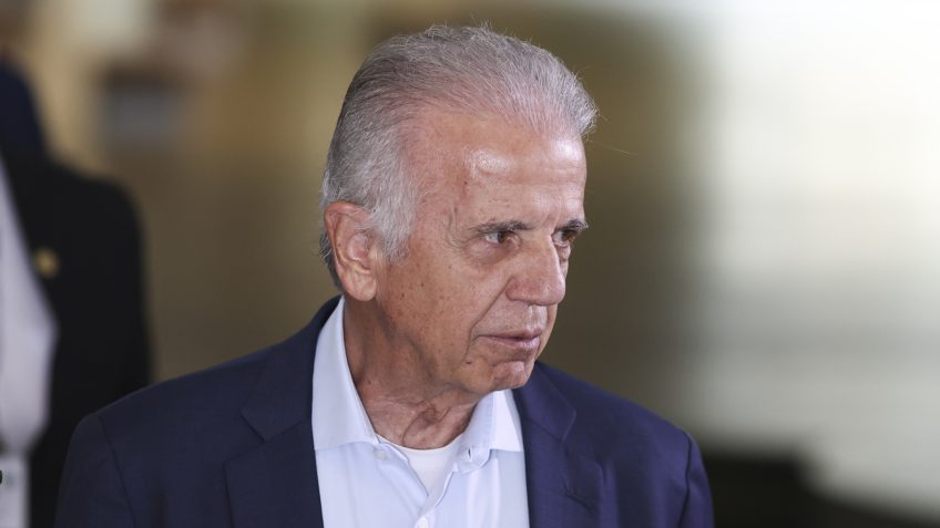 Múcio exalta serviço das Forças Armadas em resposta a desastres
