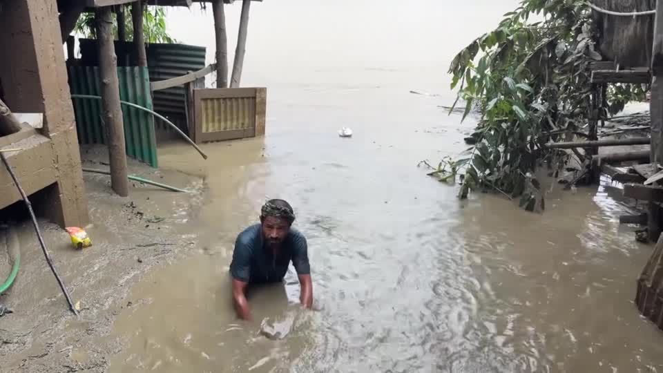 Chuvas torrenciais em Bangladesh deixam ao menos 44 mortos