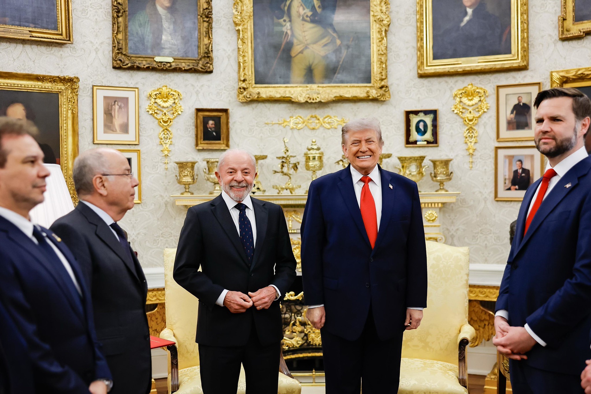 IA cria foto falsa de Lula e Trump em debate na Casa Branca