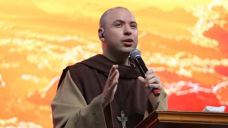 Frei Gilson é denunciado ao MP por declarações preconceituosas: 'Liberdade religiosa não é liberdade para odiar'