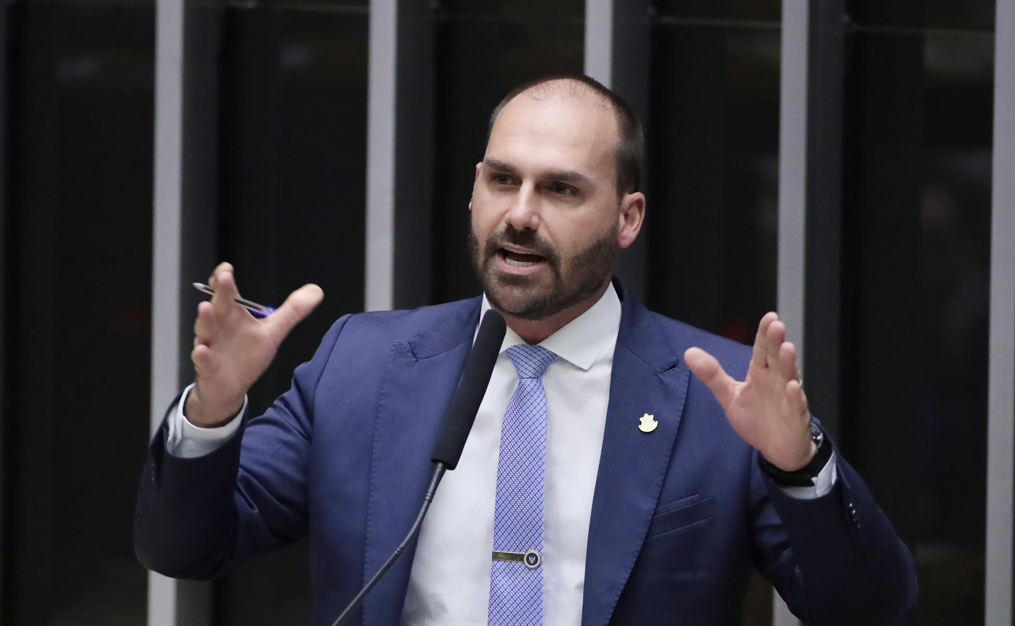 PF investiga uso de recursos para Eduardo Bolsonaro no Texas