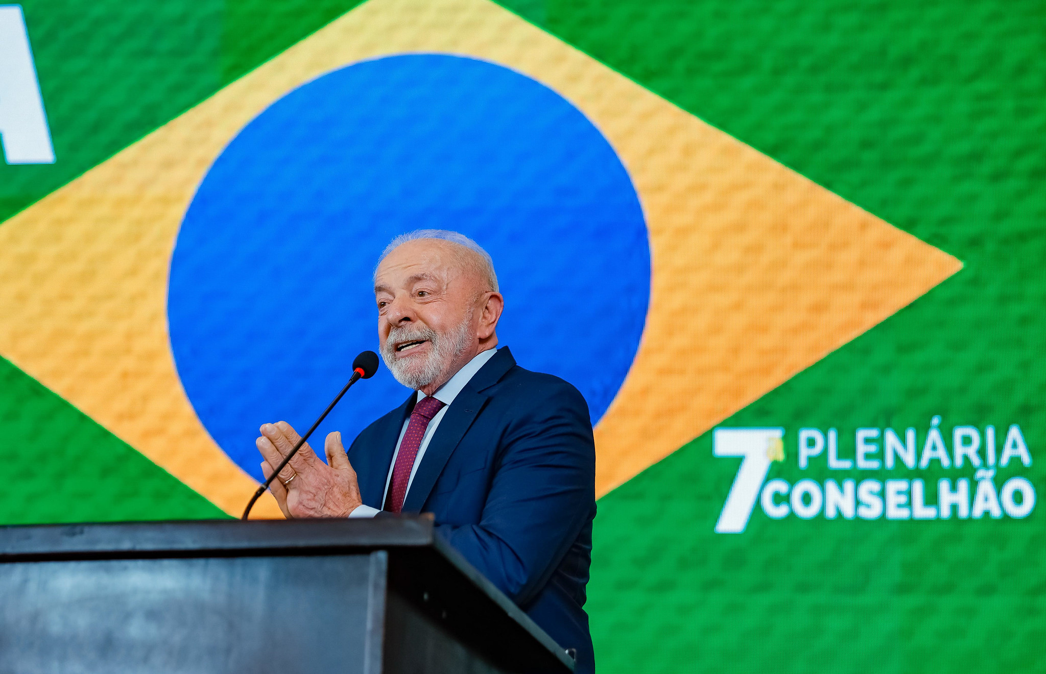 Futura/Apex: aprovação de Lula sobe para 49,6%, superando desaprovação