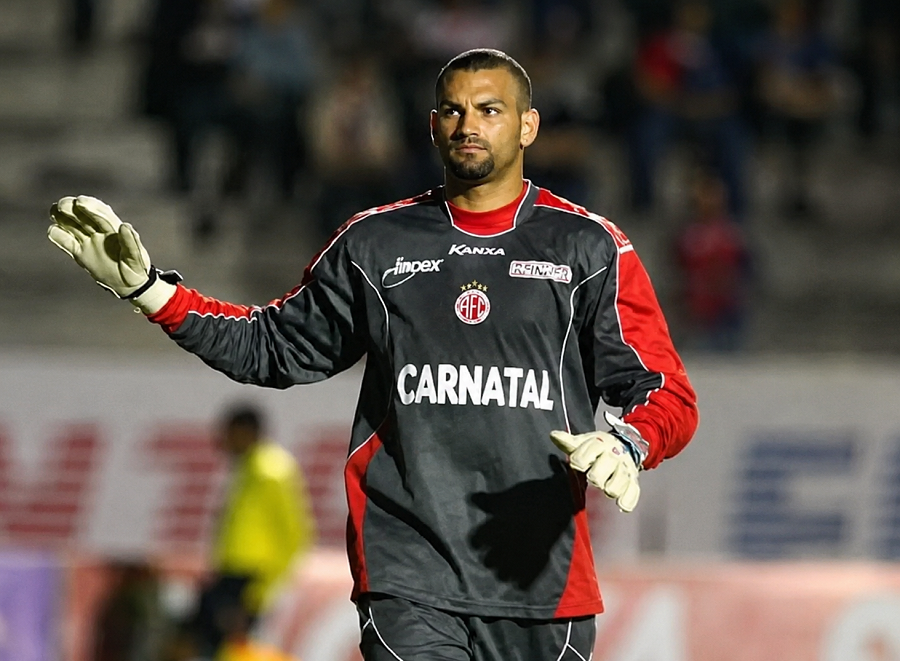 Ancelotti surpreende e convoca Weverton para a Copa de 2026