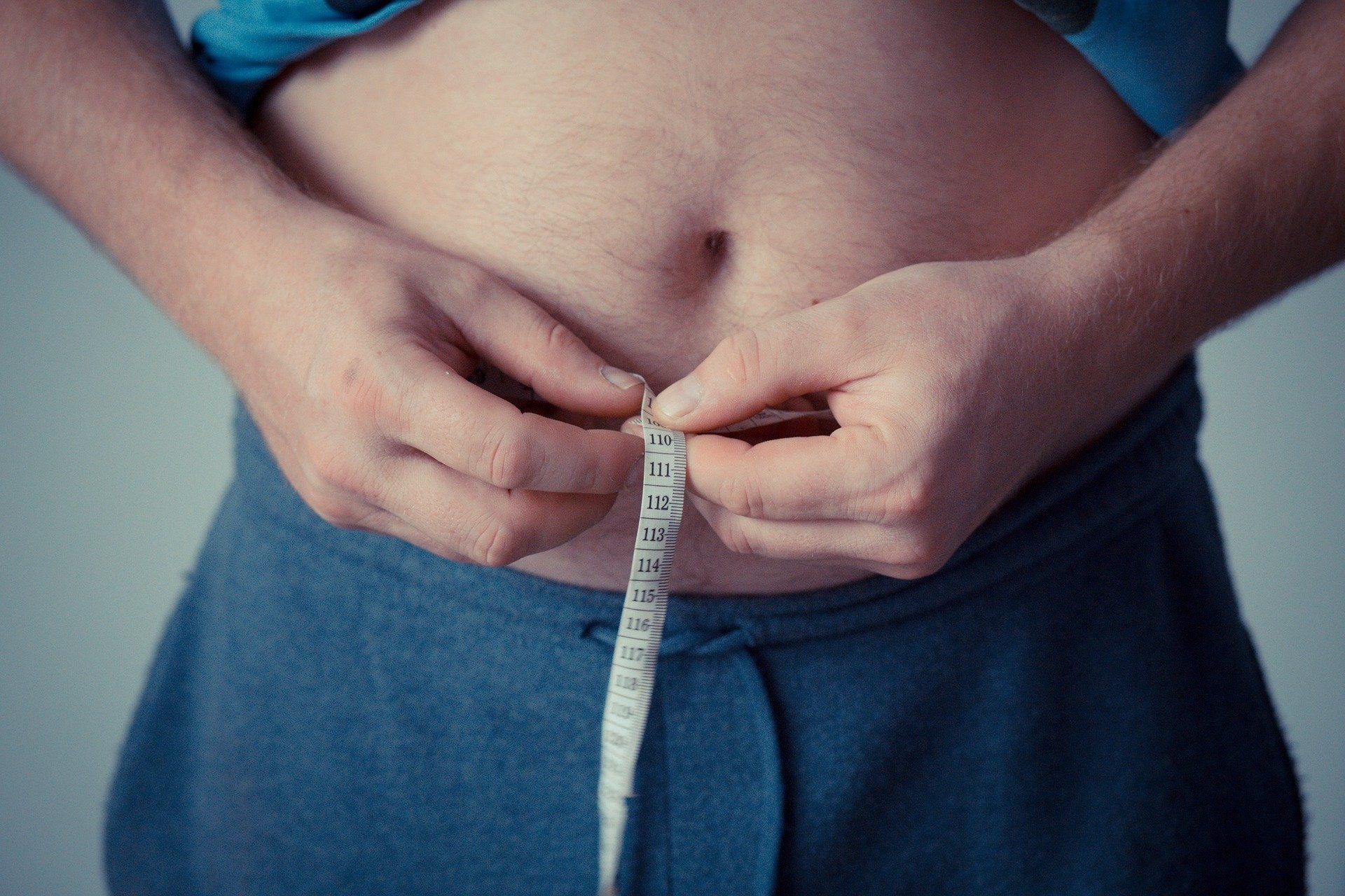 Gordura abdominal é indicador mais preciso de risco cardíaco que IMC