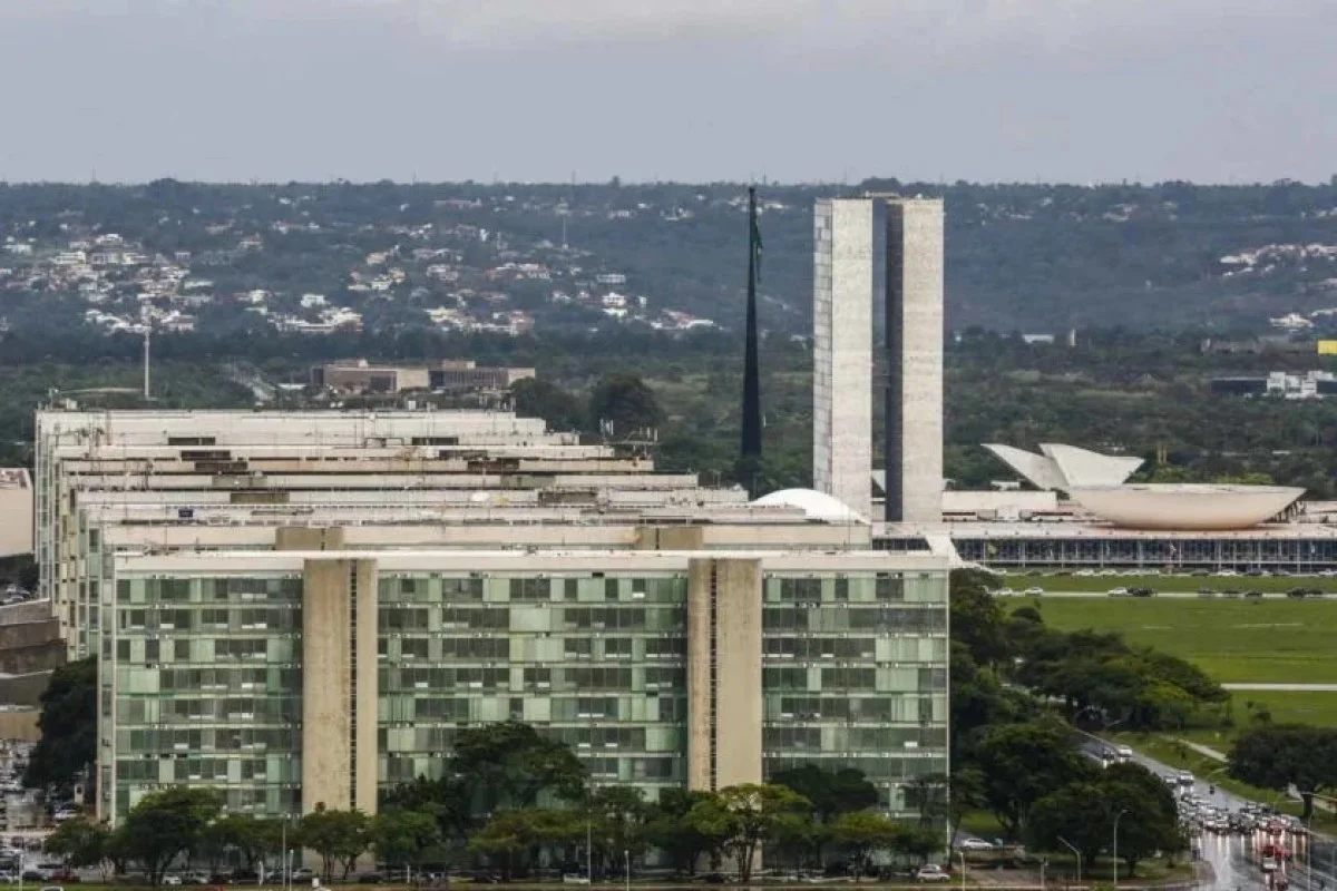 Congresso Nacional aprova PLP que expande gastos fora do arcabouço fiscal