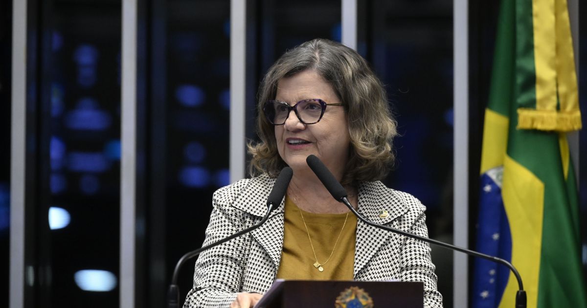 Líder do Governo no Senado busca encontro com Davi Alcolumbre para destravar PEC da jornada de trabalho