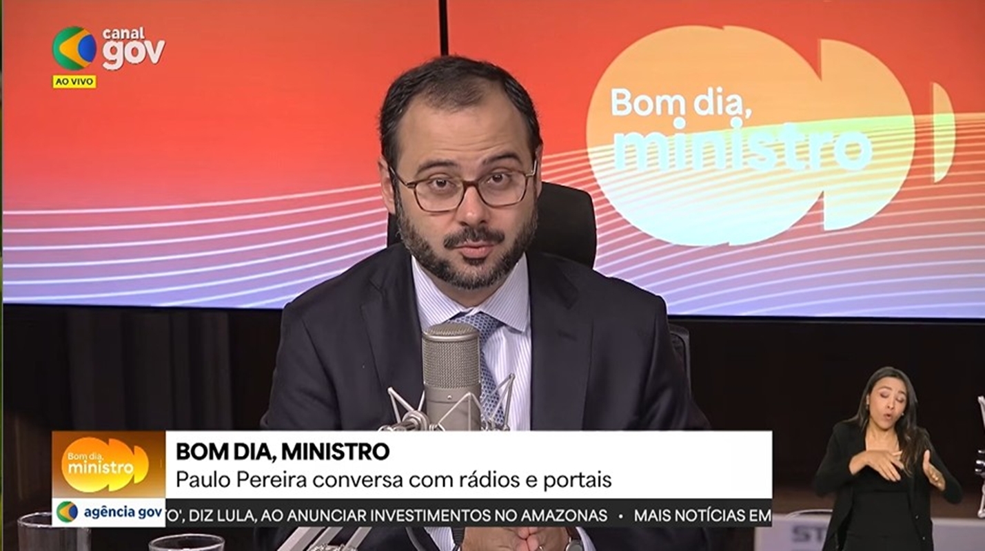 Governo estuda adaptação para pequenos negócios após fim da 6x1