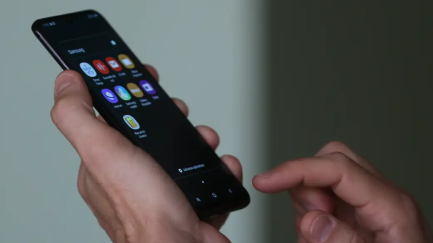 Governo Federal expande programa Celular Seguro para áreas de alto risco