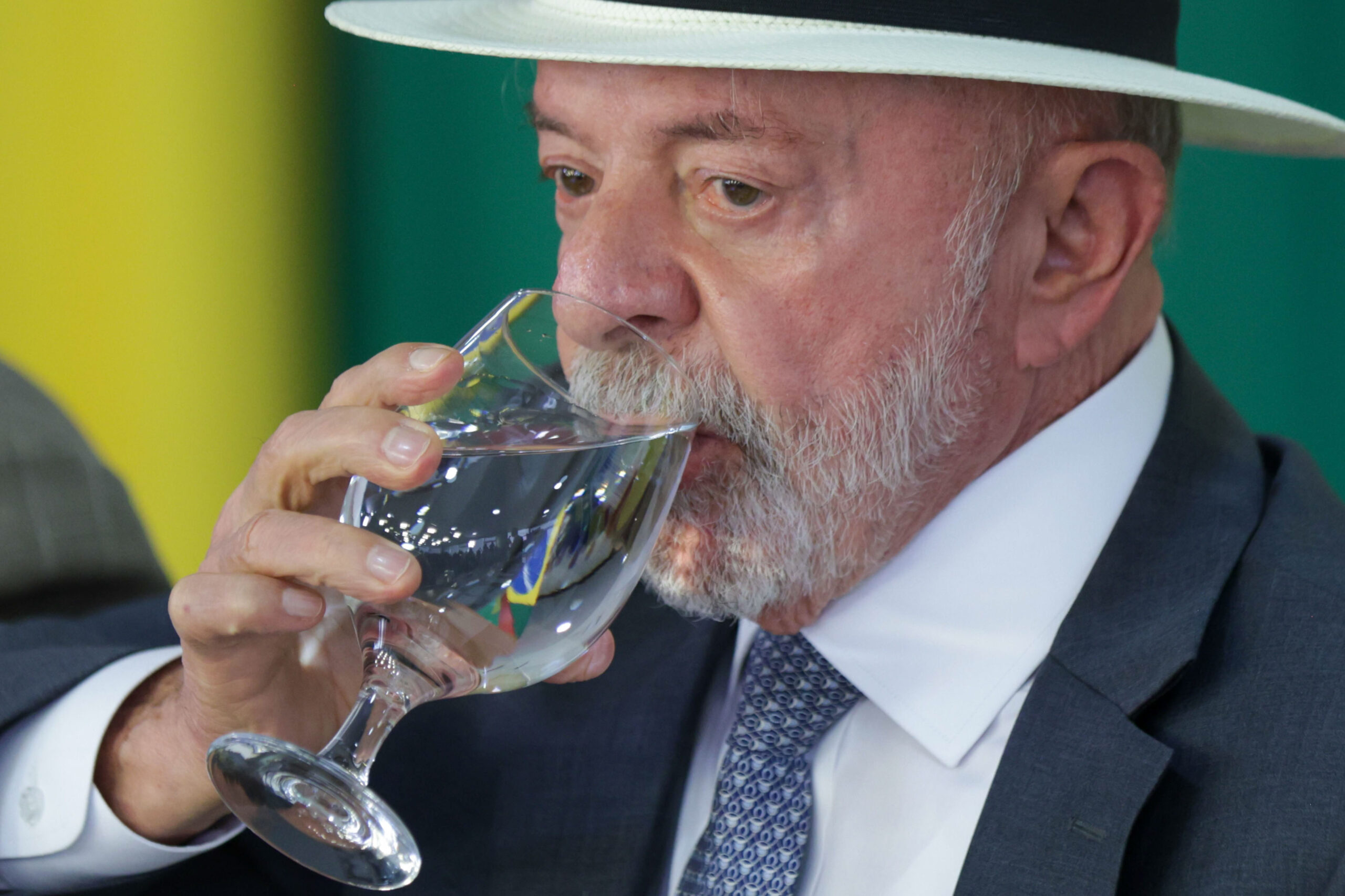 Governo Lula mantém urgência de PL para acabar com escala 6x1 na Câmara
