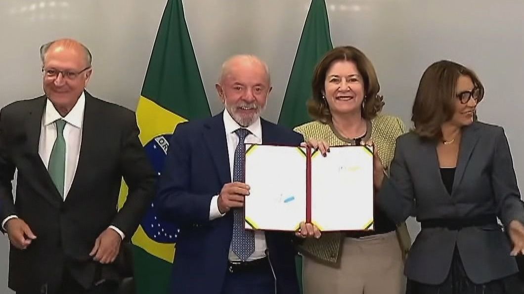 Lula Zera Taxa das Blusinhas, Governo Perde R$ 9,7 Bilhões