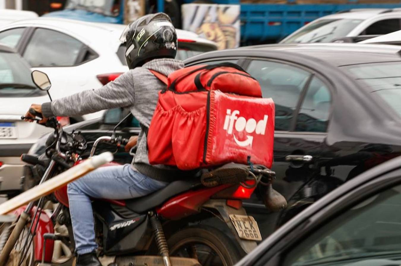 Governo federal lança linha de crédito para financiamento de motos a entregadores