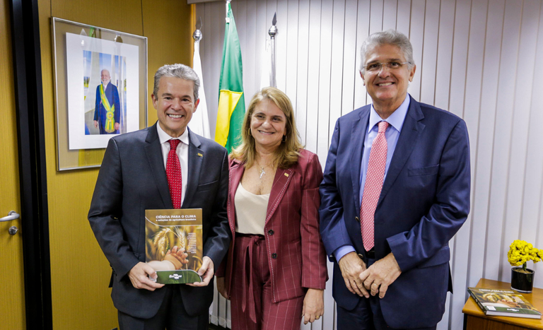 Guilherme Coelho assume a presidência do Conselho de Administração da Embrapa