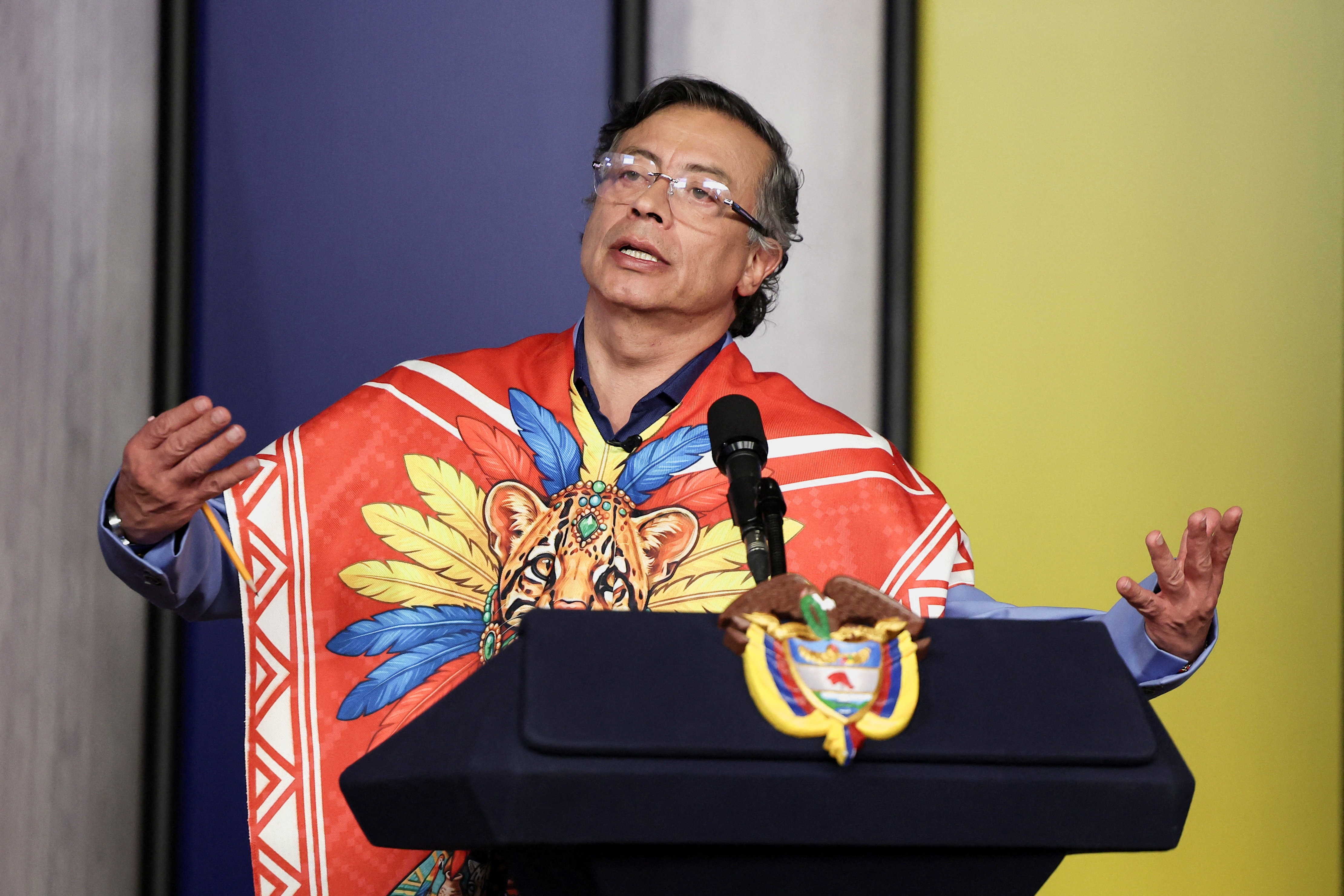 Gustavo Petro alerta para risco de guerra civil após denúncia de fraude na Colômbia