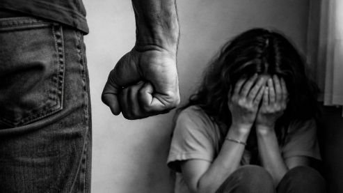 Homem é detido pela Polícia Militar após agredir esposa no Agreste do RN