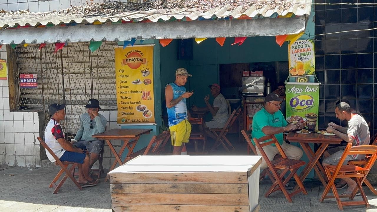 Homem com tornozeleira eletrônica é preso após atacar mulheres em Natal