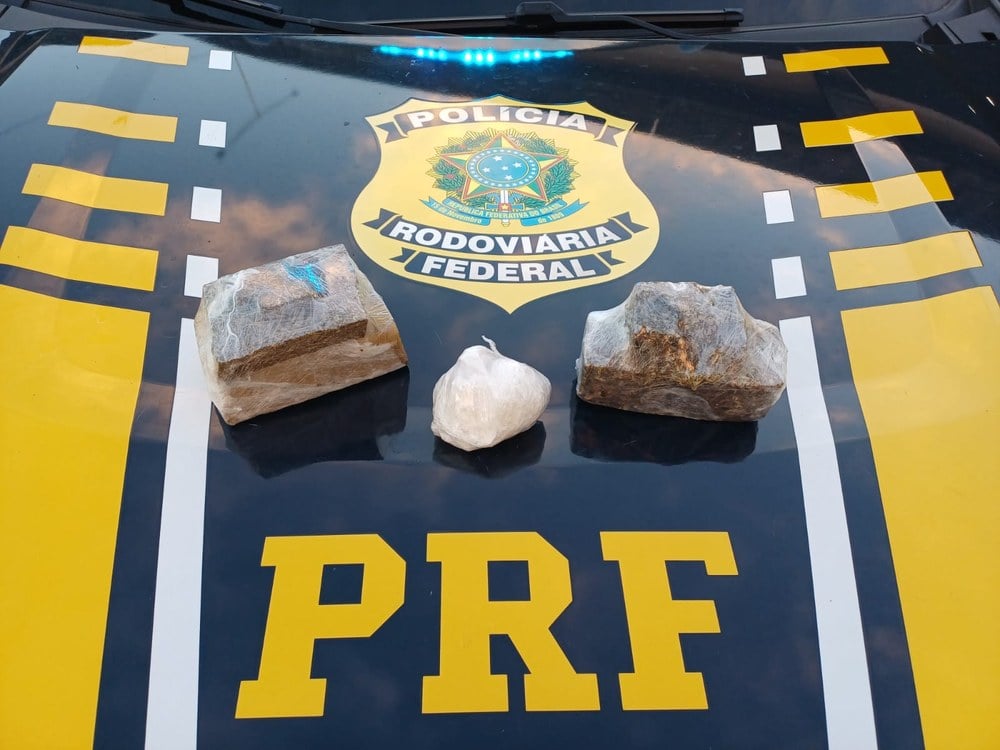 Polícia Rodoviária Federal prende homem com 1 kg de maconha e 200 g de cocaína na BR-101 em Natal