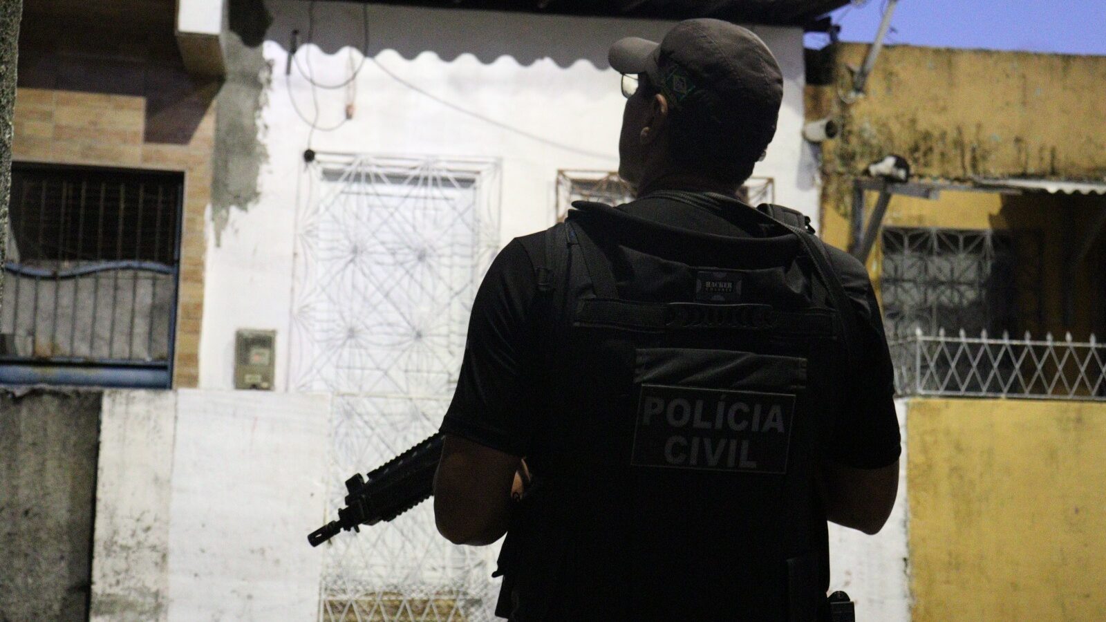 Polícia Civil prende homem por suspeita de violência doméstica em Caicó