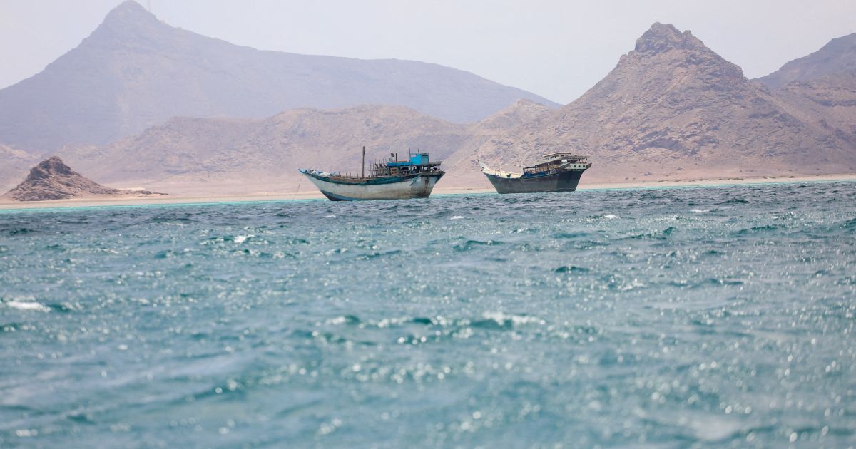 Houthis negam planos de cobrar taxas para trânsito no Mar Vermelho