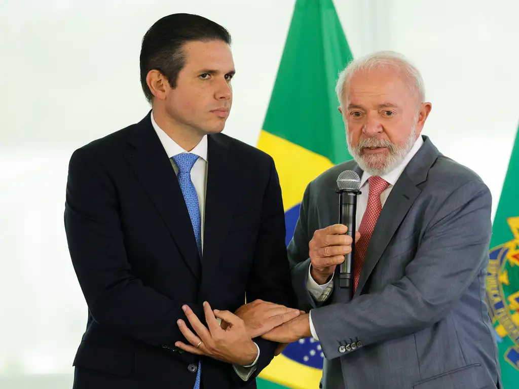 Hugo Motta revela insatisfação com Lula após apoio a adversário na Paraíba