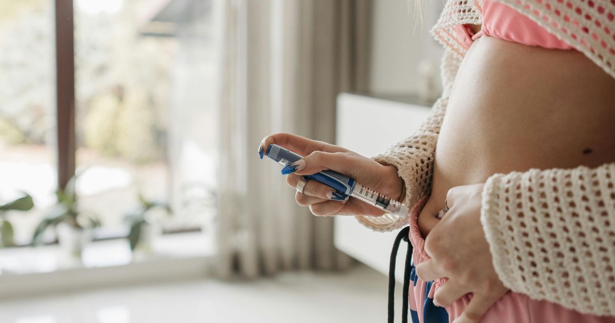 IA identifica efeitos colaterais ocultos de medicamentos para emagrecer e diabetes
