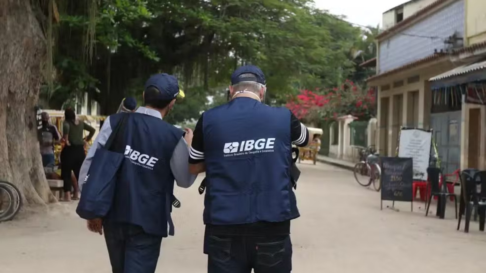 IBGE anuncia mais de 9 mil vagas temporárias em dois processos seletivos