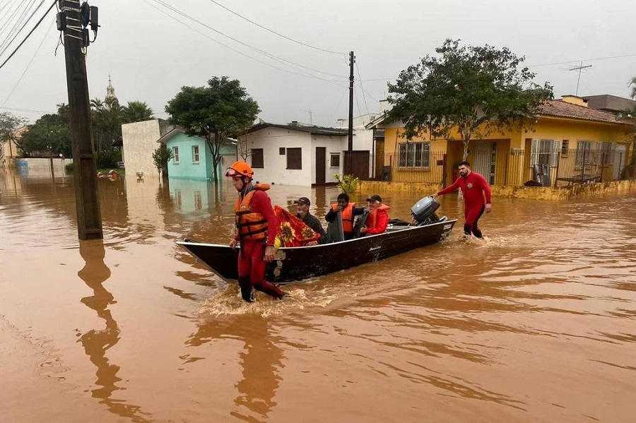 IBGE lança plataforma para apoiar prevenção e resposta a desastres climáticos no Brasil
