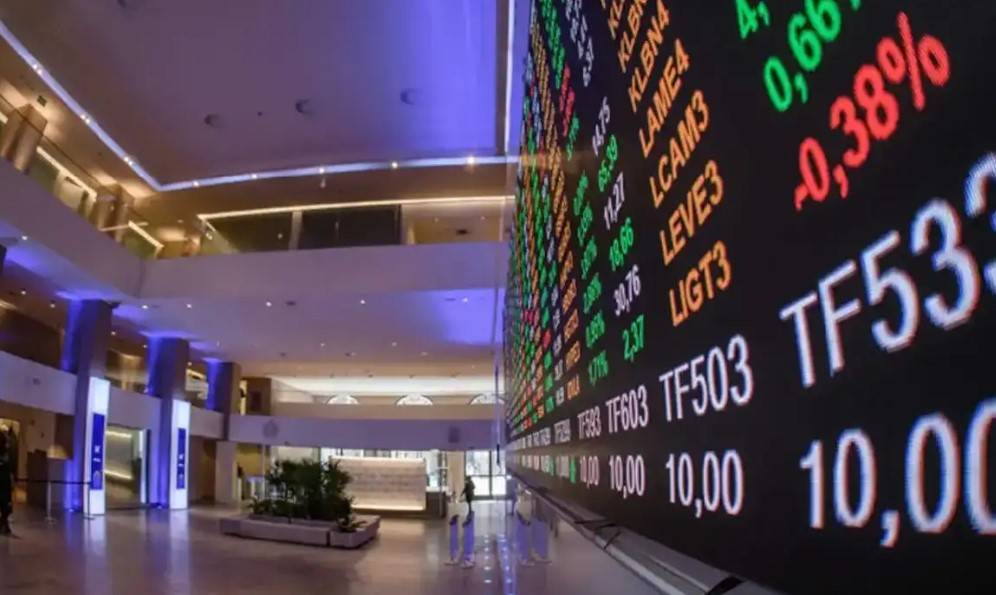 Ibovespa encerra semana em queda, marcando a pior sequência de perdas semanais desde 2018