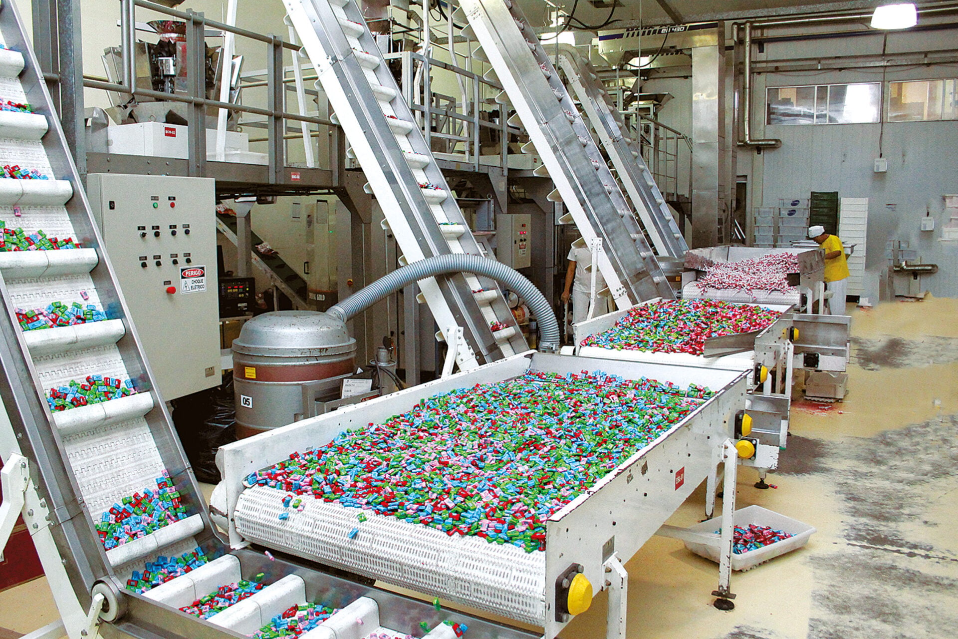 IBGE revela crescimento industrial em três setores do RN em março