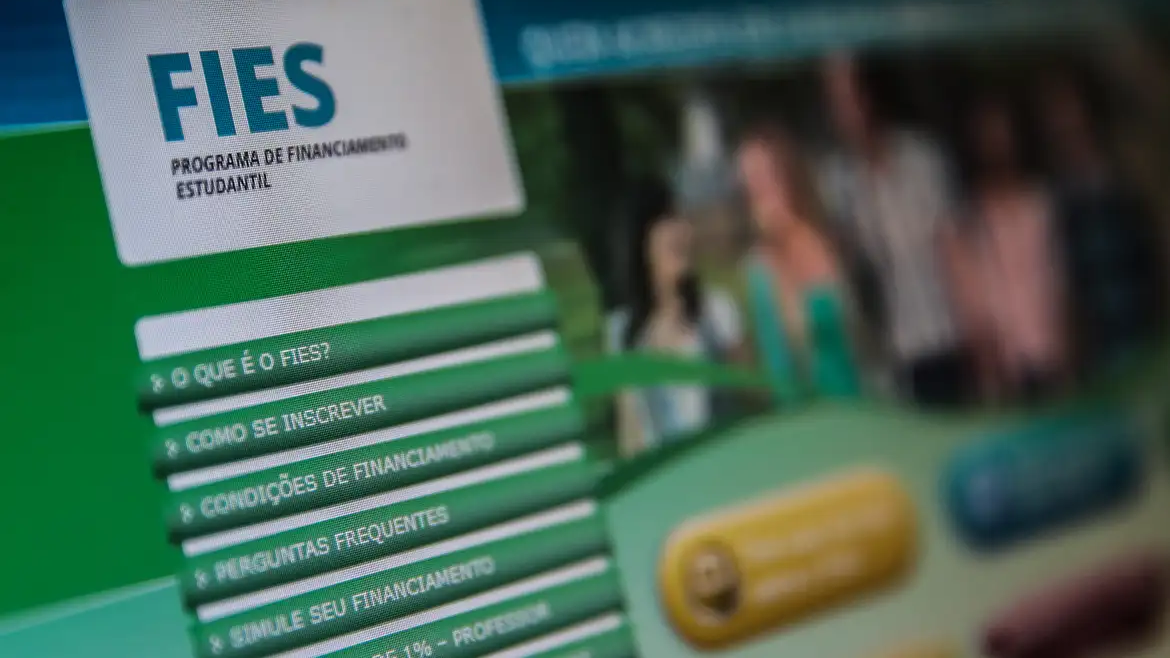 Inscrições para o Fies abrem nesta terça-feira com novas regras de carência