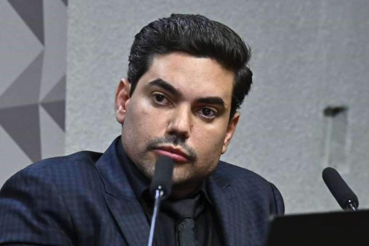 PF investiga empresário que doou a ex-ministro de Bolsonaro e almejava carreira política