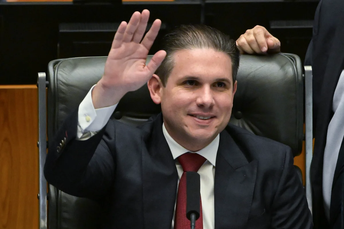 Investigação sobre Ciro Nogueira e Banco Master expõe 11 outros políticos