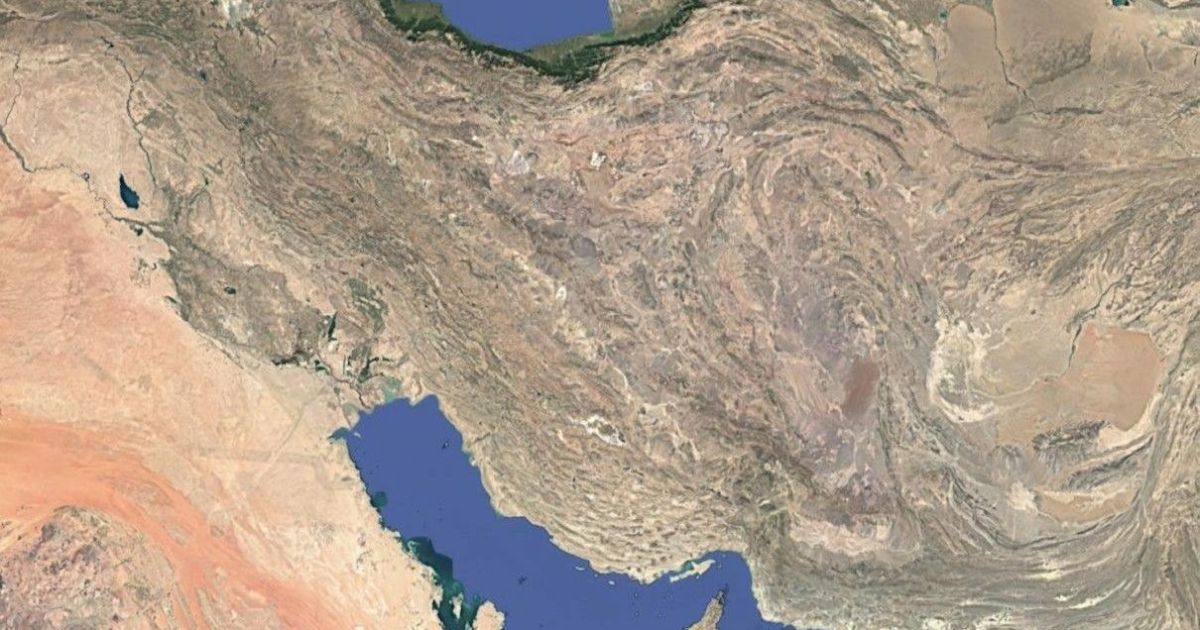 Israel ataca alvos no Irã após retaliação de Teerã; explosões são ouvidas