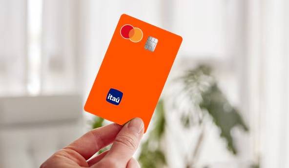 Itaú admite cobranças indevidas e firma acordo com Ministério Público