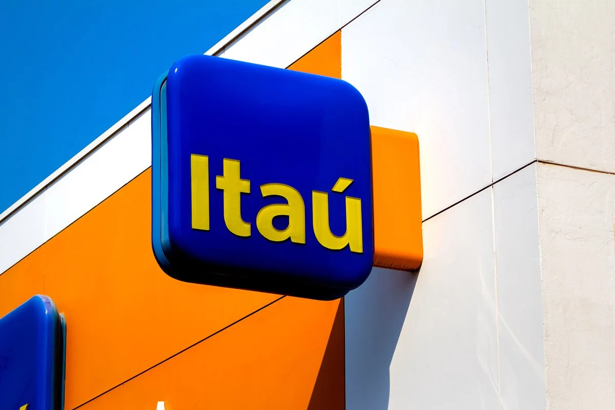 Itaú Unibanco envia notificação extrajudicial ao Metrópoles para barrar matérias sobre cobranças irregulares