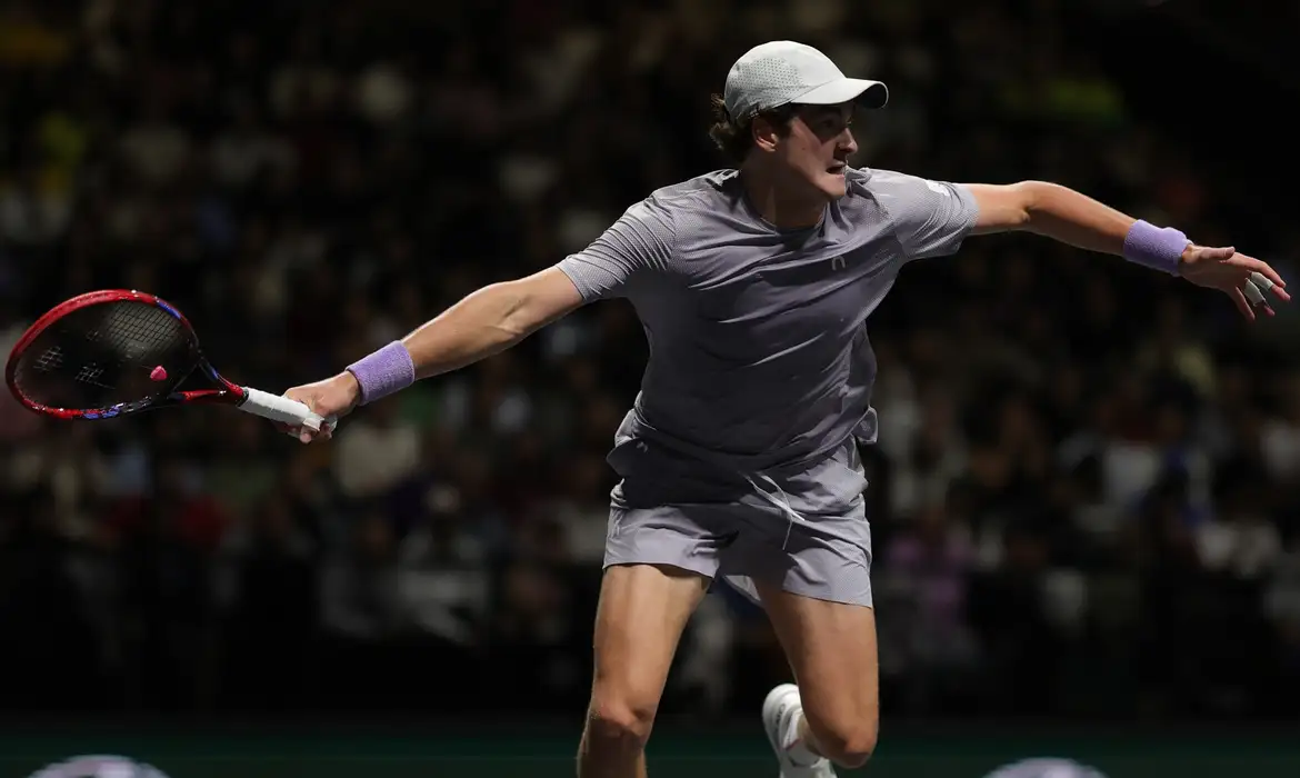 João Fonseca conhece chave em Roland Garros e pode enfrentar Novak Djokovic