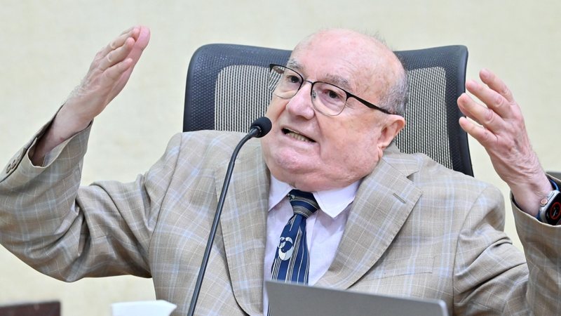 José Dias propõe CPI do Banco Master e mira o governo