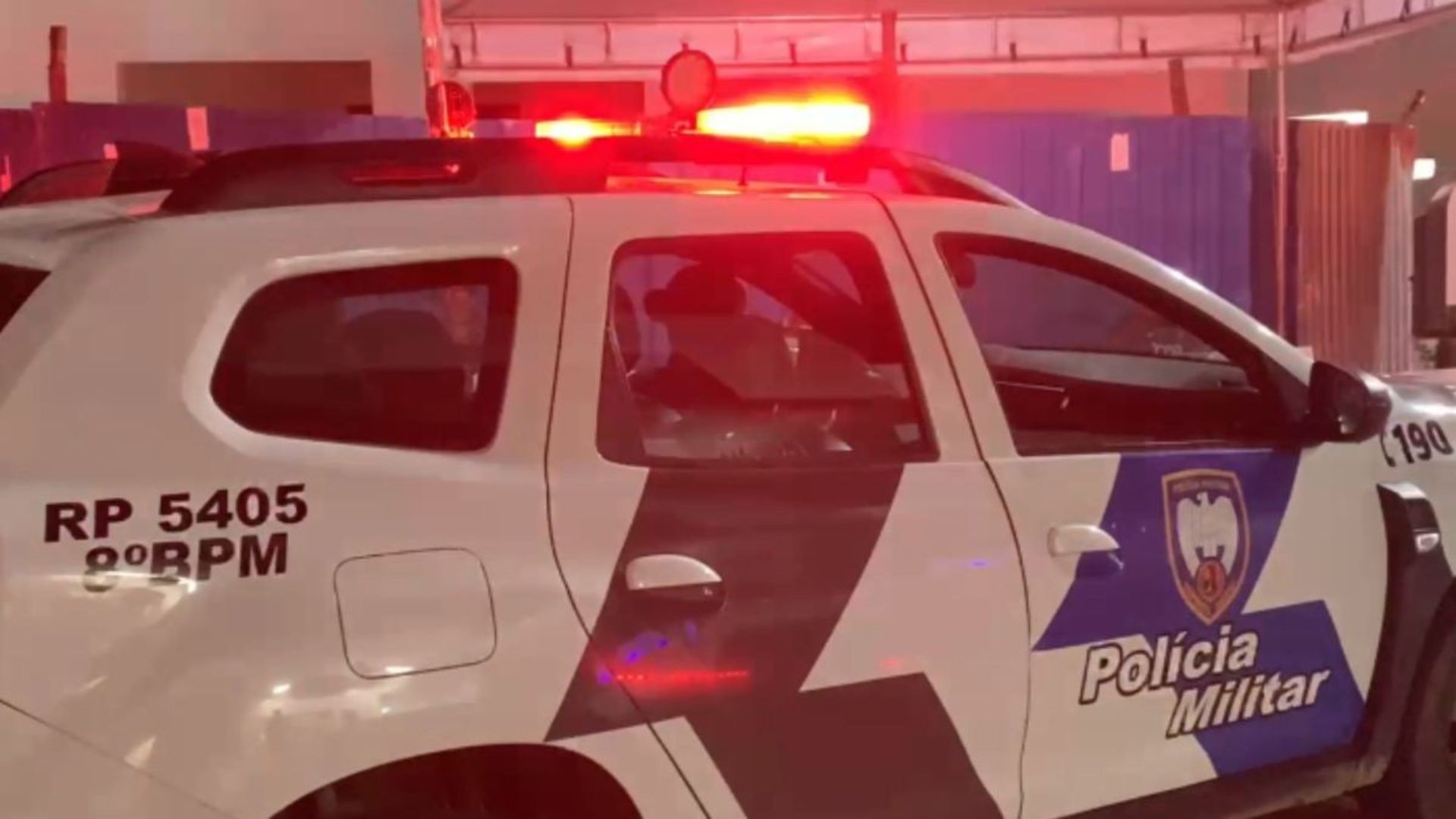 Polícia Militar resgata jovem de SP mantida em cárcere privado em Viana