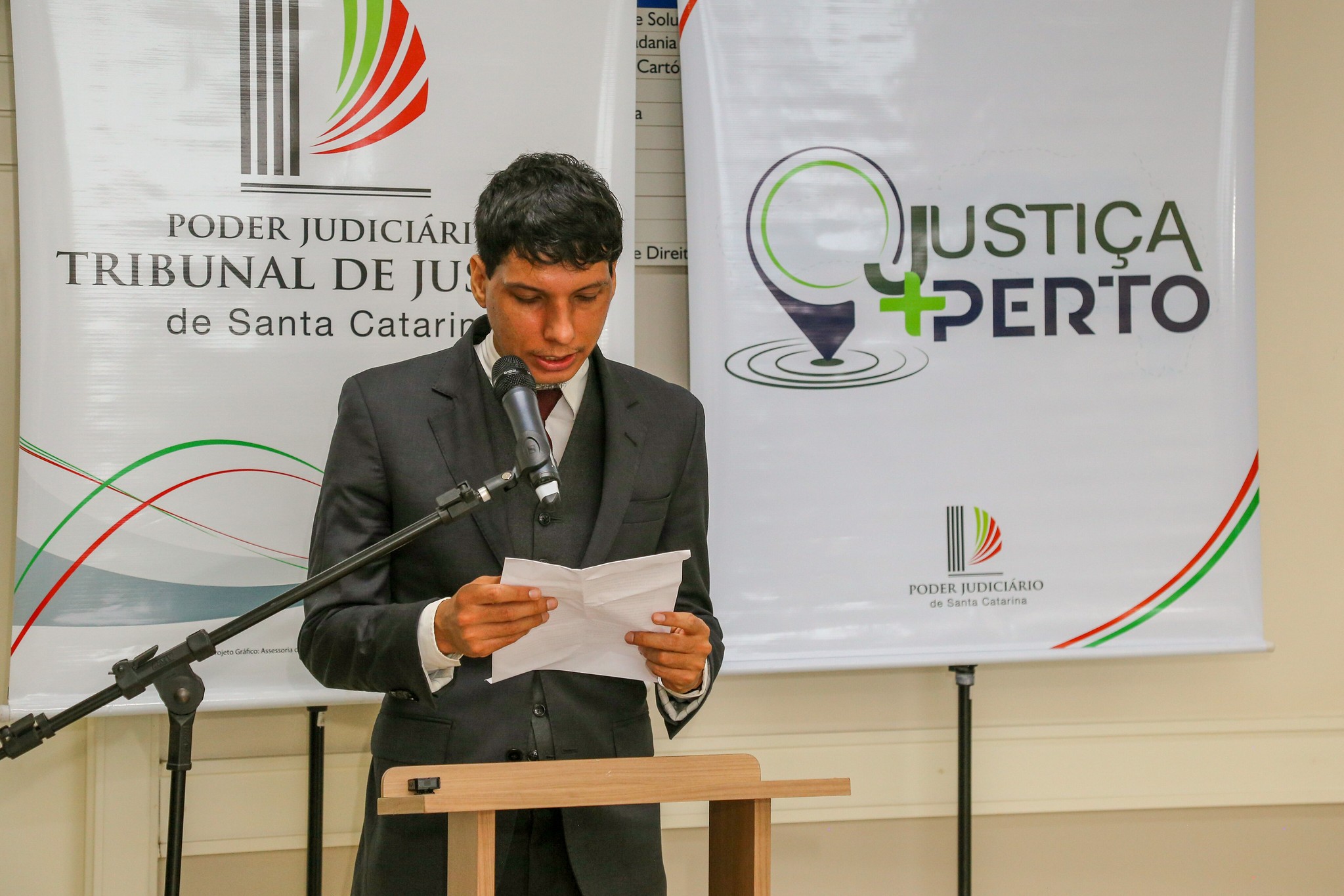 Apib aciona CNJ para investigar afastamento de juiz indígena no TJSC
