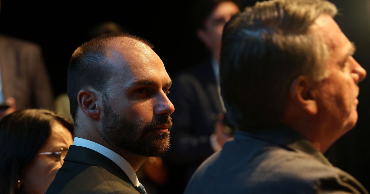 STF define julgamento de Eduardo Bolsonaro sob impasse na Primeira Turma