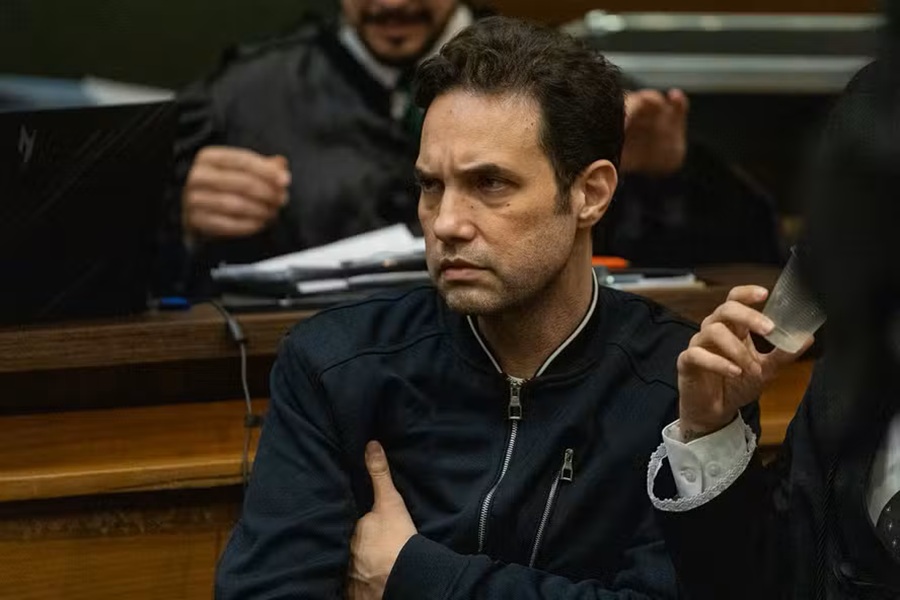 Justiça autoriza quebra de sigilo de celular apreendido com Jairinho na prisão