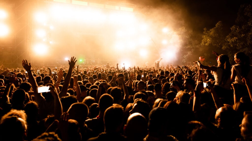 Justiça obriga reembolso de ingressos para festival de trap adiado em Natal