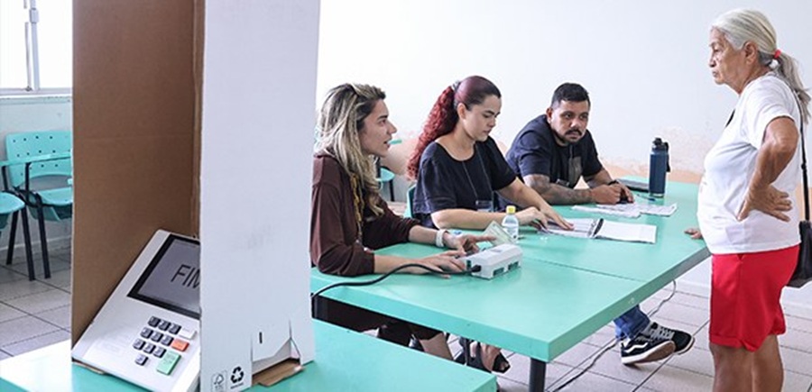 Justiça Eleitoral inicia convocação de mesários para Eleições 2026