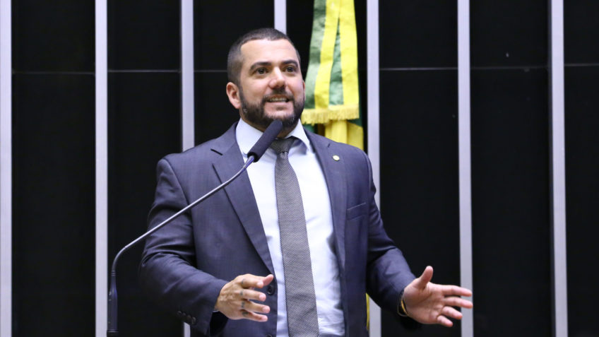 Justiça do Distrito Federal rejeita ação do PT contra Carlos Jordy