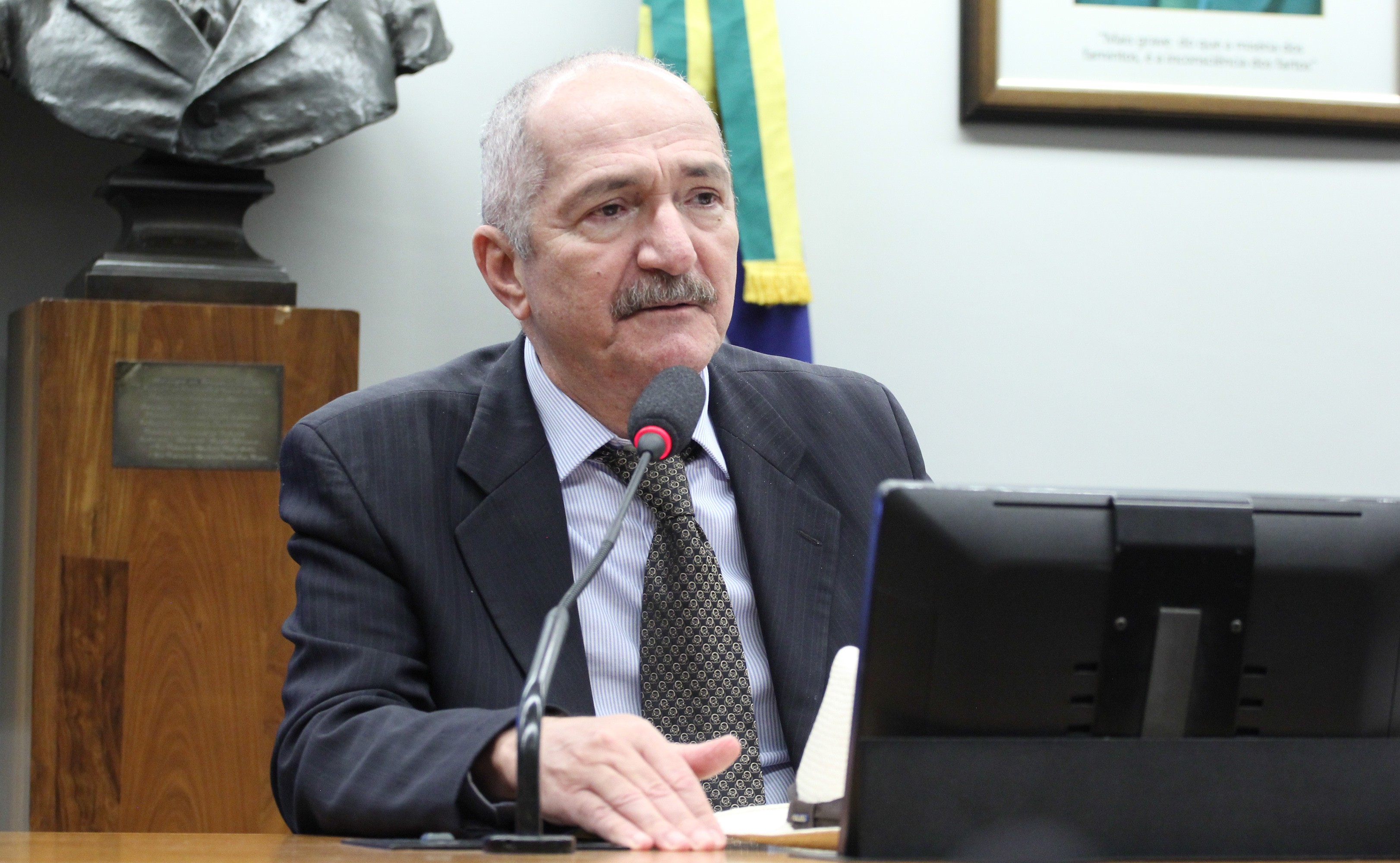 Justiça determina reintegração de Aldo Rebelo à Democracia Cristã após suspender expulsão