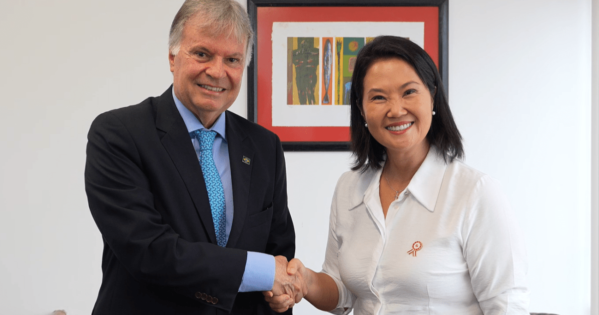 Keiko Fujimori recebe embaixador do Brasil para tratar de laços bilaterais